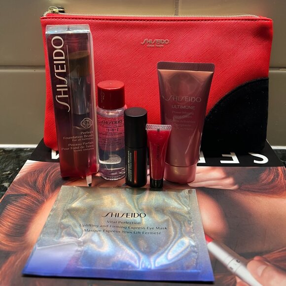 Shiseido Set of 7, brush, hand cream, treatment softener, Mascara, Gloss… - Picture 1 of 4